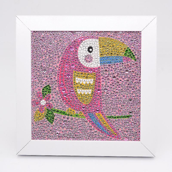Pieni ja helppo itse tehty 5d diamond painting aloittelijan tukaanilla Toucan