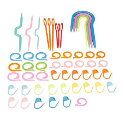 Monipuolinen virkkuu- ja neulontasarja, monivärinen multicolor Plast