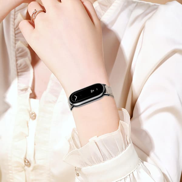 Watch Strap Waterproof Silicone Bracelet Durable Stylish Replacement Strap Compatible with Xiaomi Smart Band 8 Yellow