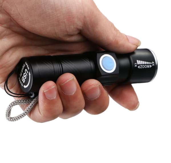 USB-LADATTAVA MINI taskulamppu 2000 lumenia, musta Svart Svart