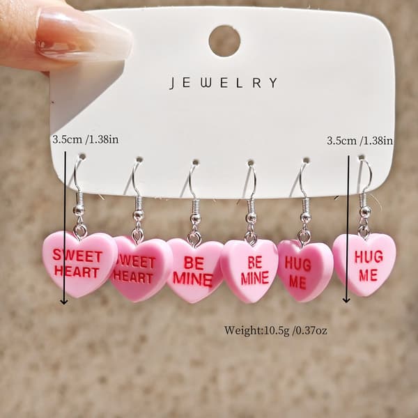 Sæt med Candy Heart Bogstav Øreringe, Akryl Statement Øreringe, 8 Par, Valentinsdagsgave
