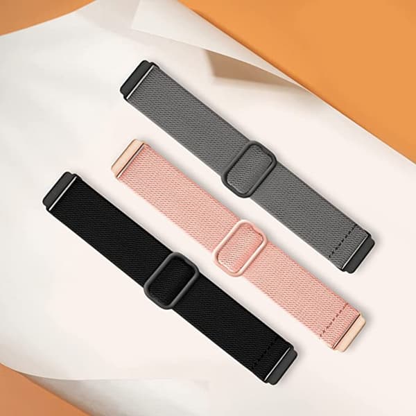 Elastiskt nylonarmband för smartklockor, enkelrem, kompatibelt med Fitbit Versa / Fitbit Versa 2, mjukt flätat justerbart sportarmband i nylon.