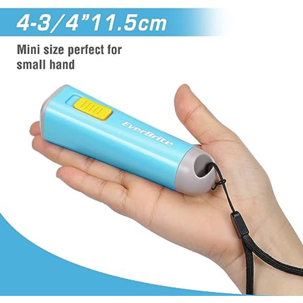 Mini LED-ficklampa för barn, lätt, 3 AAA-batterier ingår