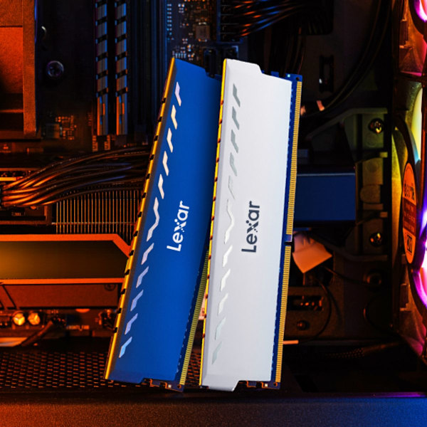 Lexar THOR DDR4 UDIMM Stationär Minne 16G 3600Mhz Vit vit