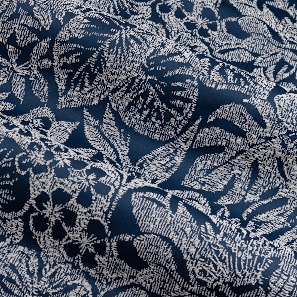 Wylder Bali Jacquard Botaniska Öglettgardiner 229cm x 137cm Mi Midnight 229cm x 137cm