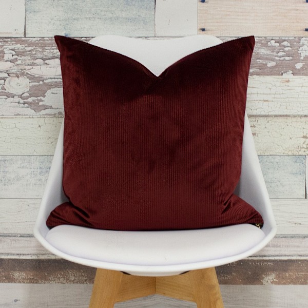 Furn Aurora Corduroy Kuddfodral 45 x 45 cm Oxblod Ox Blood 45 x 45 cm