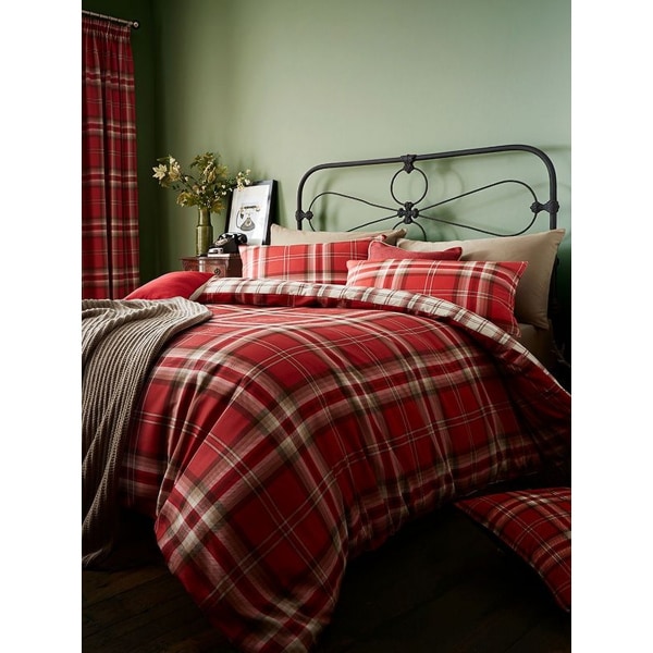 Catherine Lansfield Kelso Tartan Cover Set Double Red/Cre Red/Cream Double