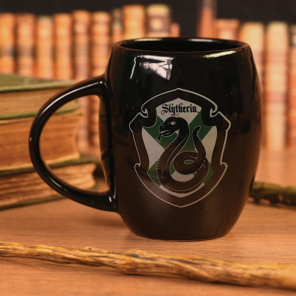 Harry Potter Slytherin Uniform Oval Mug One Size Svart/Grön Black/Green One Size