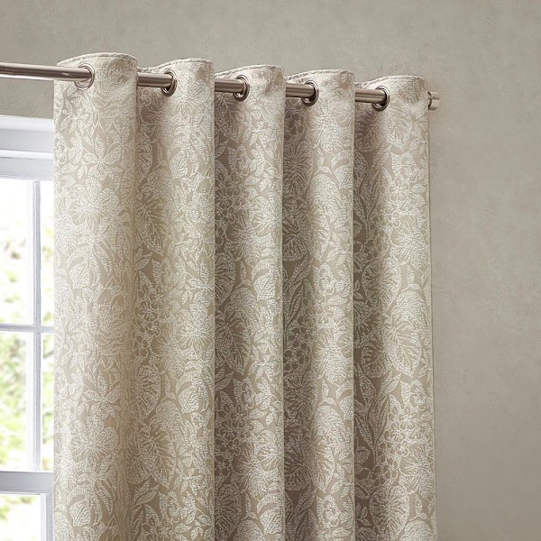 Wylder Bali Jacquard Botaniska Öglettgardiner 117cm x 137cm Na Natural 117cm x 137cm