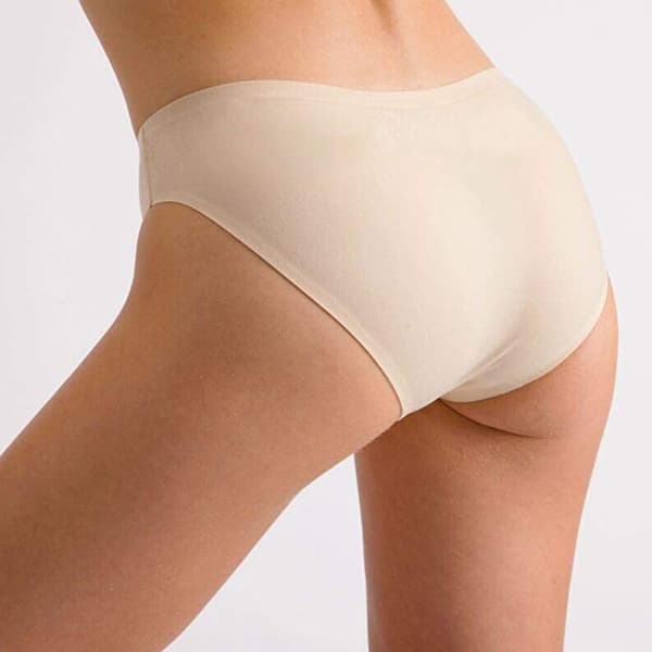Silky Dam/Dam Underkläder Dans Osynlig Hög Benskärning Trosa Medium Nude Nude Medium