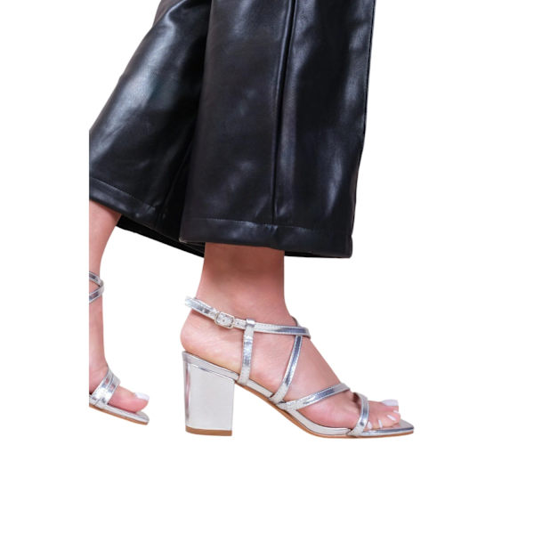 Where's That From Dam/Dam Sidra PU Crossover Rem Bred M Silver 5 UK Wide