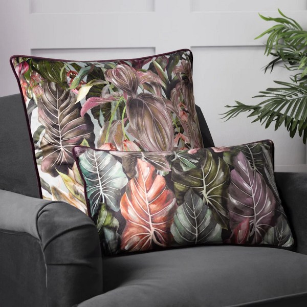 Wylder Mogori Wild Medinilla Kuddfodral 50cm x 50cm Aubergine Aubergine 50cm x 50cm