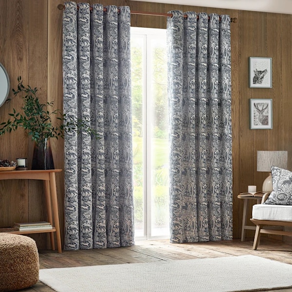 Furn Winter Woods Chenille Djur Öglett Gardiner 117cm x 137cm Midnight 117cm x 137cm