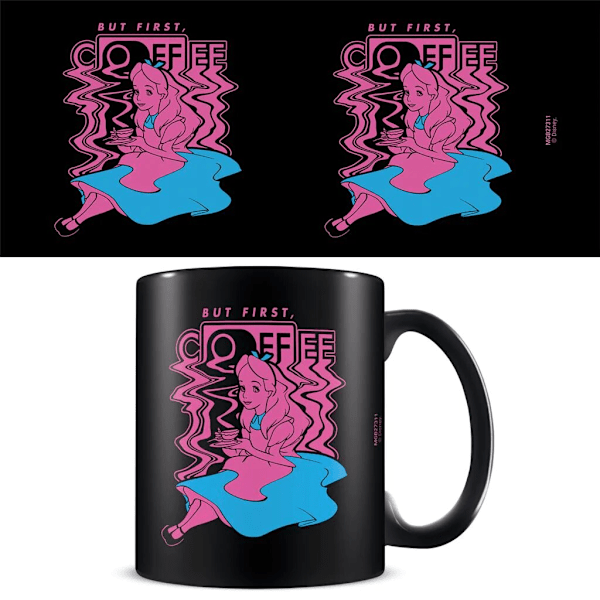 Alice i Underlandet Men Först, Kaffe Mugg En Storlek Svart/Rosa/Blå Black/Pink/Blue One Size