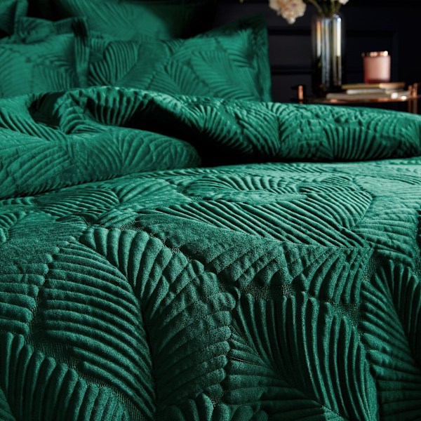 Paoletti Palmeria Velvet Quilted Duvet Cover Set Double Emerald Emerald Green Double