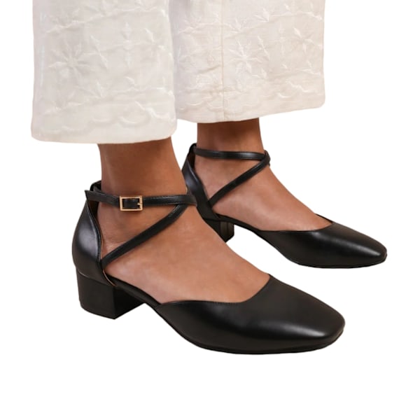 Var är det ifrån Dam/Dam Peru PU Crossover Strap Low Blo Black 5 UK