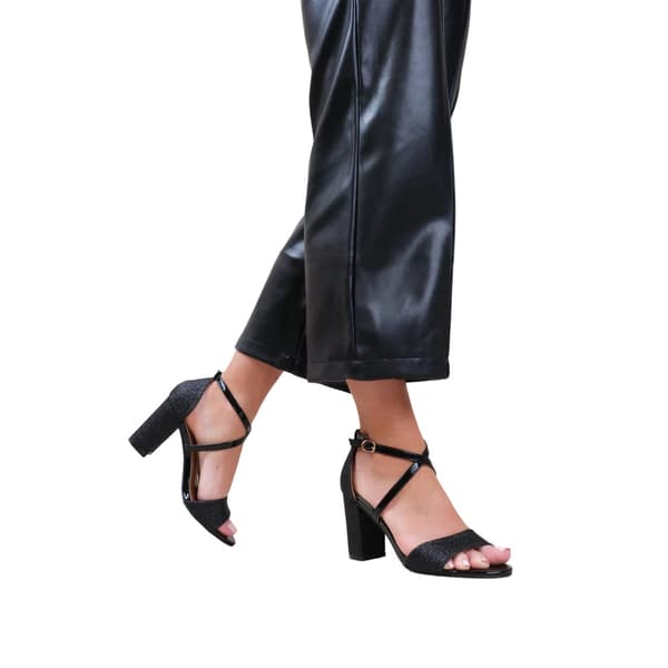 Where's That From Dam/Damer Ruth Crossover Strap Extra Wide Black 6 UK Extra Wide