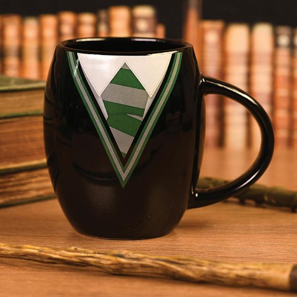 Harry Potter Slytherin Uniform Oval Mug One Size Svart/Grön Black/Green One Size