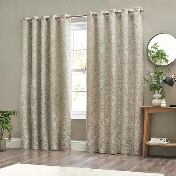 Wylder Bali Jacquard Botaniska Öglettgardiner 168cm x 229cm Na Natural 168cm x 229cm
