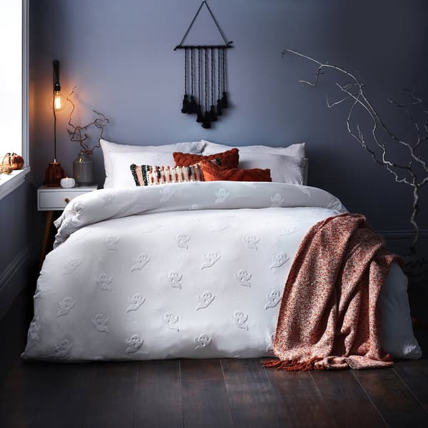 The Linen Yard Ghost Tufted Halloween Påslakan Set King Whit White King