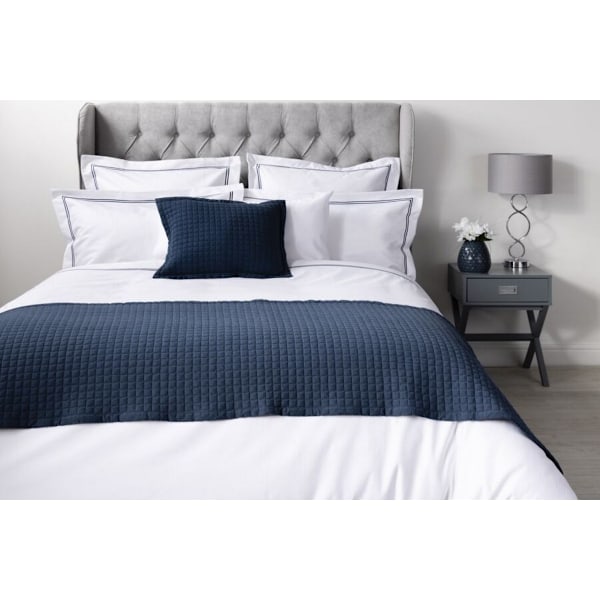 Belledorm Crompton Quiltad Sänglöpare 220cm x 70cm Marinblå Navy 220cm x 70cm