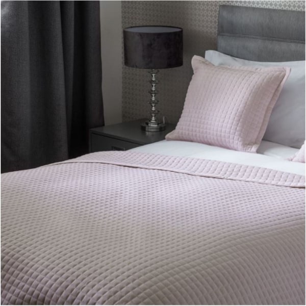 Belledorm Crompton Quilted Throw One Size Powder Pink Powder Pink One Size