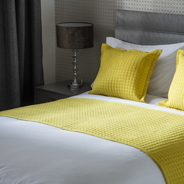 Belledorm Crompton Quiltad Sänglöpare En Storlek Saffransgul Saffron Yellow One Size