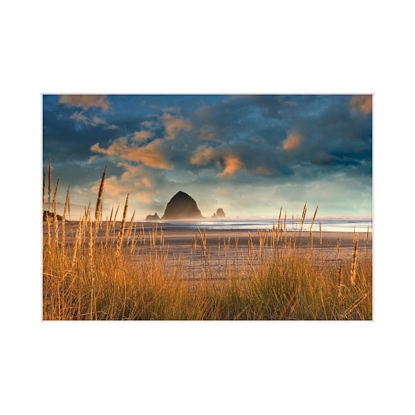 Dennis Frates Haystack Rock vid Cannon Beach Tryck 40cm x 30cm B Blue/Brown 40cm x 30cm