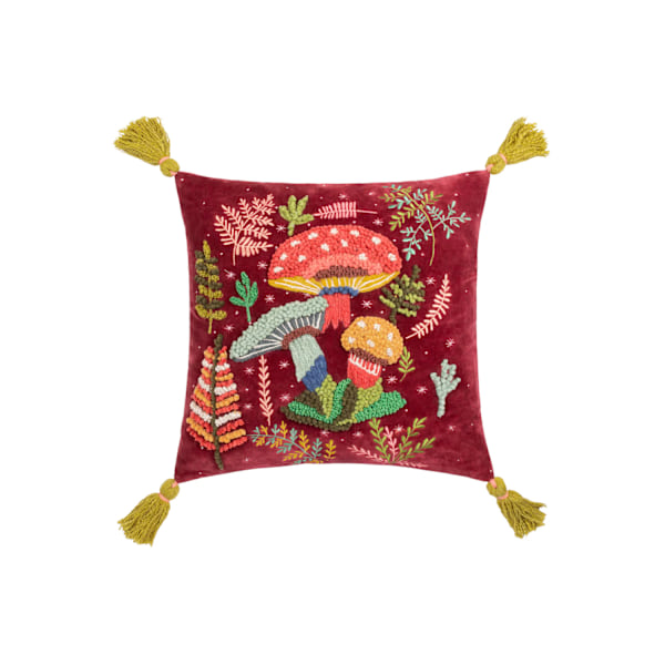 Wylder Broderad Svampkuddfodral 45cm x 45cm Rubinröd Ruby Red 45cm x 45cm