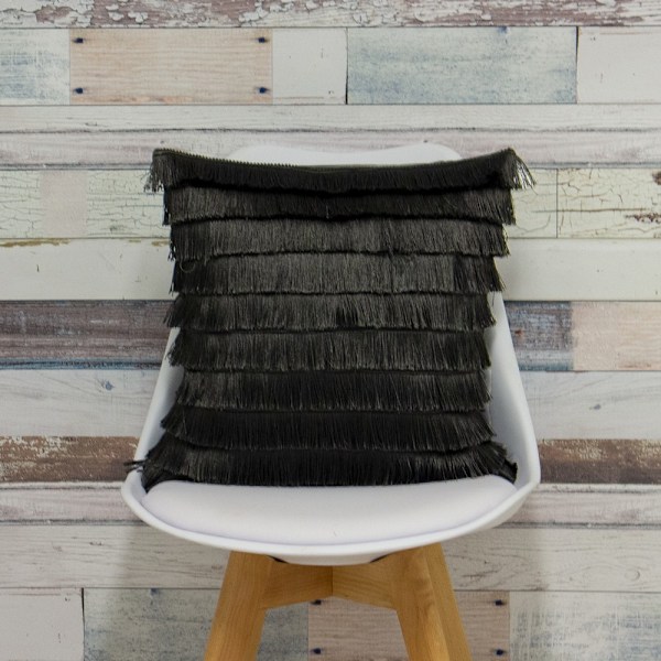 Furn Flicker Tiered Fringe Kuddfodral 45 x 45 cm Grafit Graphite 45 x 45 cm