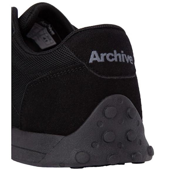Archive Design Studios Herr Track Träningsskor 45.5 Svart Black 11 UK