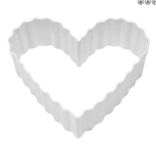 Anniversary House Fluted Heart Poly-Resin Coated Cookie Cutter White 12.7cm x 12.7cm x 2.5cm