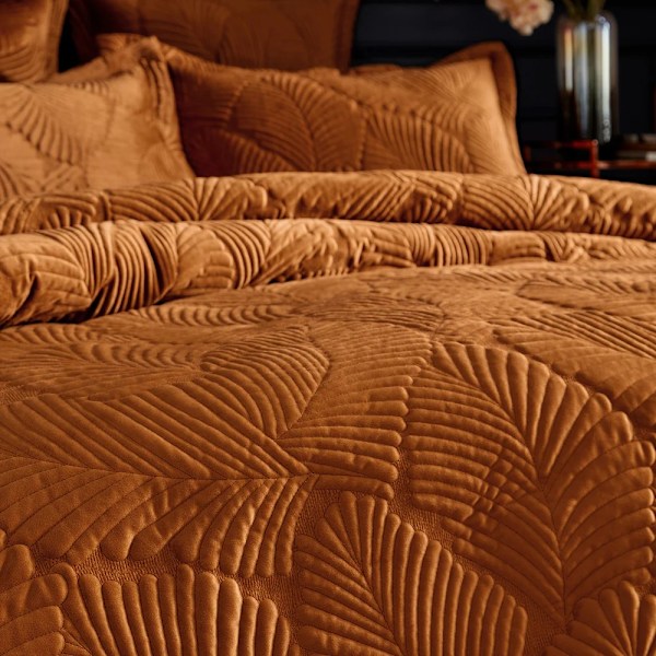 Paoletti Palmeria Sammets Quiltad Påslakan Set Dubbel Rost Rust Double