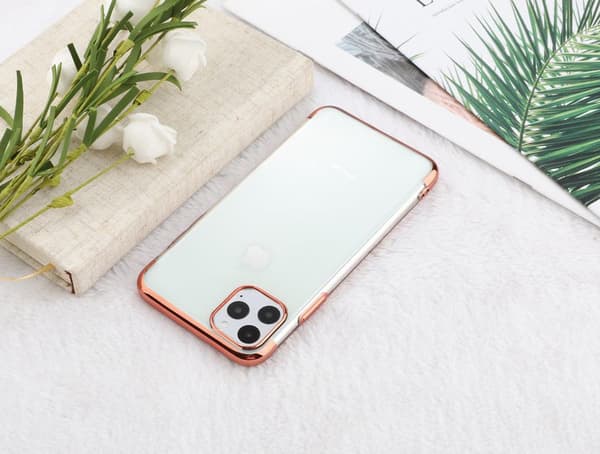 Galvanoitu TPU case iPhone 11 Pro , jossa 2 näytönsuojaa. Black