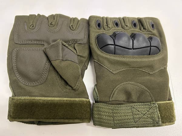 Robuste Halvfingerhandsker: Militærstil til Udendørs Aktiviteter Green M