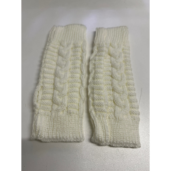 Fingerless gloves with knitted pattern White one size