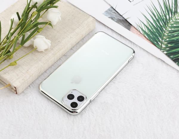Galvanoitu TPU case iPhone 11 Pro , jossa 2 näytönsuojaa. Black