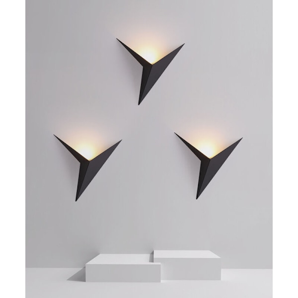 Nordisk minimalistisk triangulär smidesjärn vägglampa sovrum studie sänglampa spegel frontljus 3W varmt ljus svart