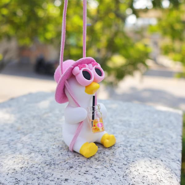Rosa Andebilpynt - Søt Svingende Bakspeildekorasjon (Rosa)