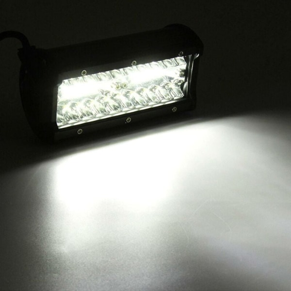 2 kpl Led-valopalkkia 7 tuuman Led-valopalkki 3 riviä Työvalo Yhdistelmäsäde Ajoon Maastoauto Vene Traktori