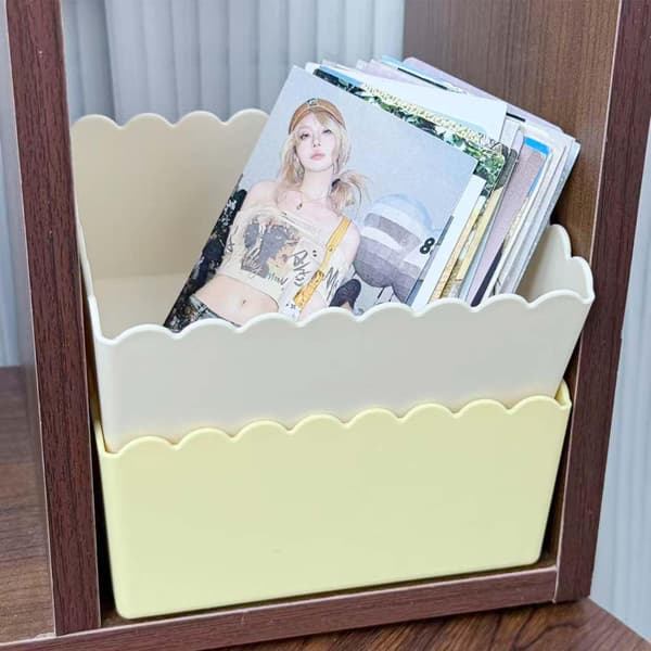 Stackable Plastic Storage Basket for Desk, Large Capacity, Cosmetics, Sundries, Kitchen Waste Basket, Lidless Organizer Container, Off-White.