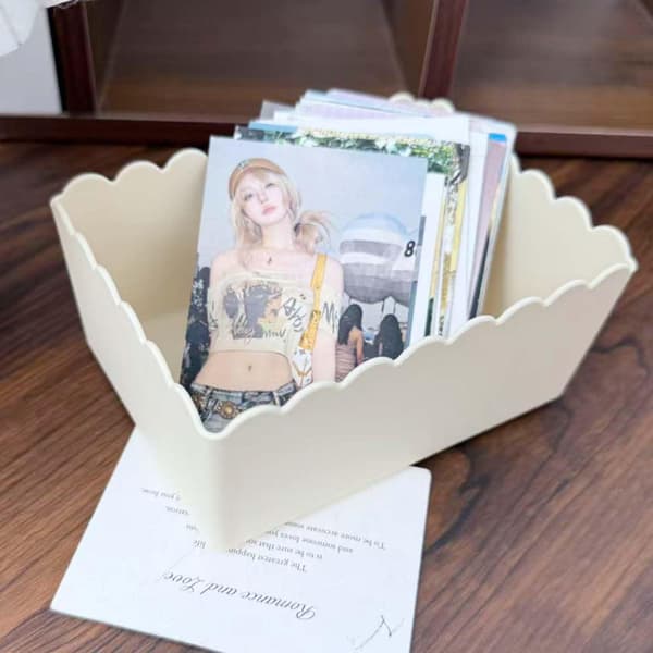 Stackable Plastic Storage Basket for Desk, Large Capacity, Cosmetics, Sundries, Kitchen Waste Basket, Lidless Organizer Container, Off-White.