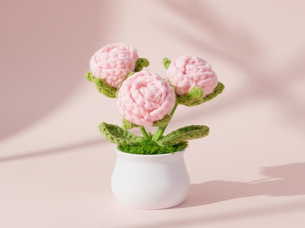 Lyserøde hæklede roser, håndlavet konserveret rosebuket, potteplanter, søde små genstande, til...