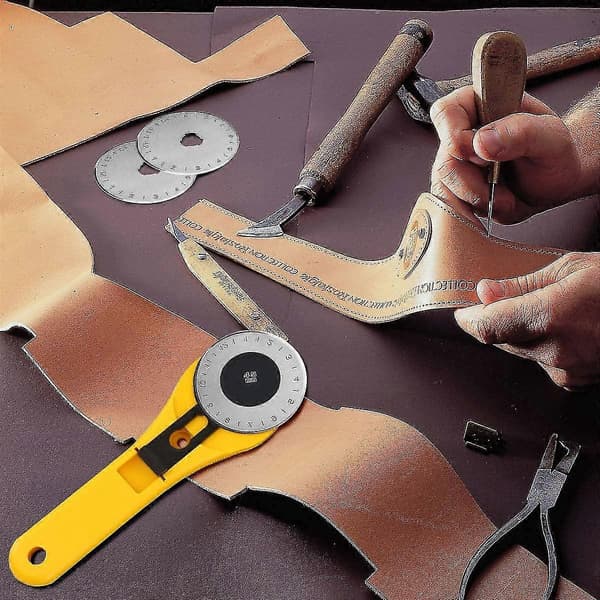 Replacement Blades 45mm for Rotary Cutters with Storage Case 10 Pieces