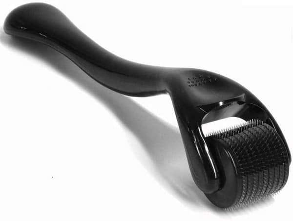 Derma Roller 2.0mm, 540 Titanium Microneedle Roller för Ansikte Ansiktsrynkor Håravfall Bristningar Hårväxt Mikro Professionell Microneedling D style4649