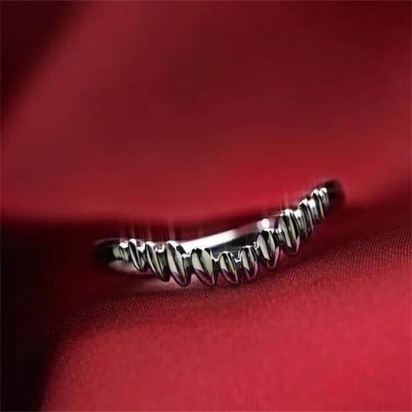 Baldur's Gate 3: Astarion's Vampire Bite Split Ring Anime Game Ring Pinky Ring