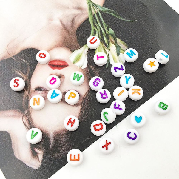 300st färgglada kompletta bokstavspärlor engelska alfabetpärlor för smyckestillverkning