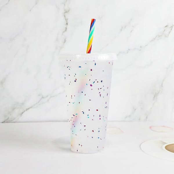 [LCS] Färgskiftande mugg med lock och sugrör Rainbow