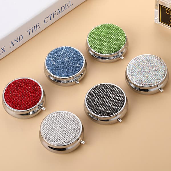 [LCS] Glitrende Rhinestone Pilleboks Vanntett Bærbar Organizer Utendørs Reise Solid Lang Levetid Pilleboks Red