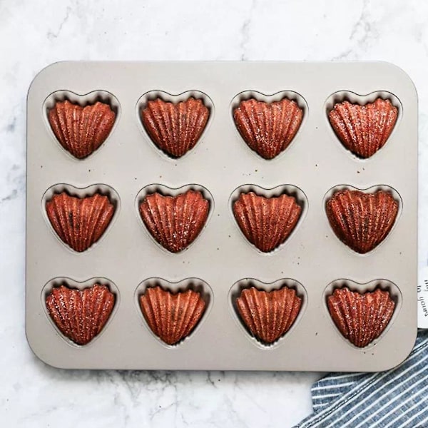 12 Huller Hjerteform Mini Muffin Kageform